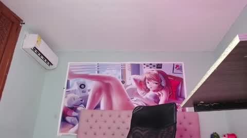 Snapshot of _miia_sweet chatting on 12.18.24 Paula online show from 12.18.24