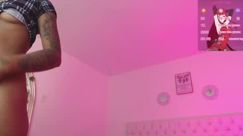 Snapshot of _miia_sweet chatting on 09.20.25 Paula online show from 09.20.25