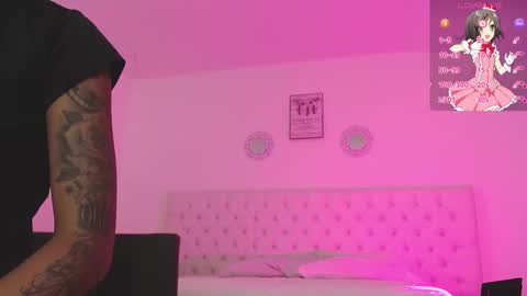 Snapshot of _miia_sweet chatting on 10.01.25 Paula online show from 10.01.25