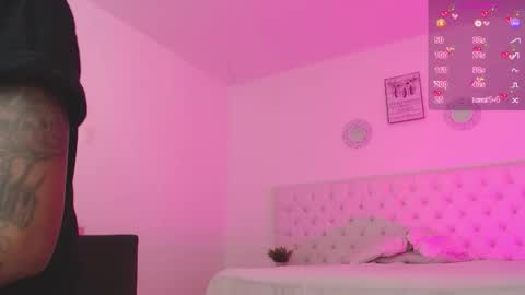 Snapshot of _miia_sweet chatting on 10.24.25 Paula online show from 10.24.25