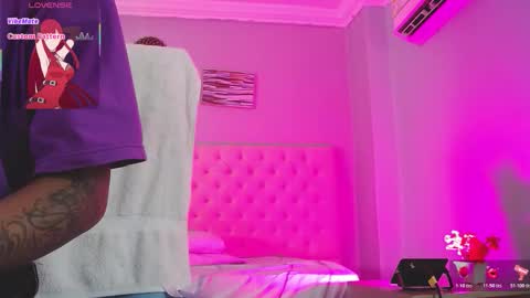 Snapshot of _miia_sweet chatting on 11.01.25 Paula online show from 11.01.25