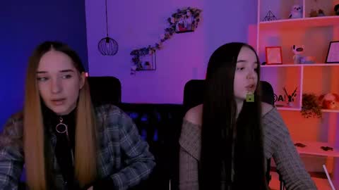 Snapshot of _mila_fire chatting on 04.20.26 your Mila online show from 04.20.26