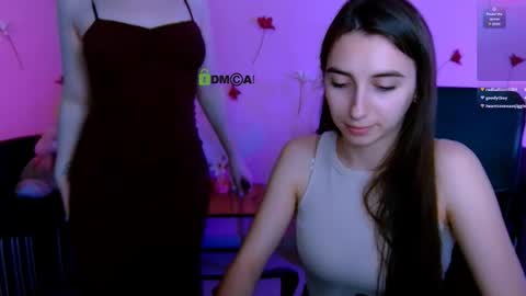 Snapshot of _mila_fire chatting on 05.11.26 your Mila online show from 05.11.26