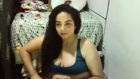 Snapshot of _milf_naughty chatting on 10.22.25 _milf_naughty online show from 10.22.25