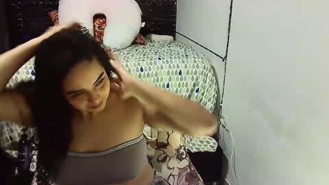 Snapshot of _milf_naughty chatting on 10.28.25 _milf_naughty online show from 10.28.25