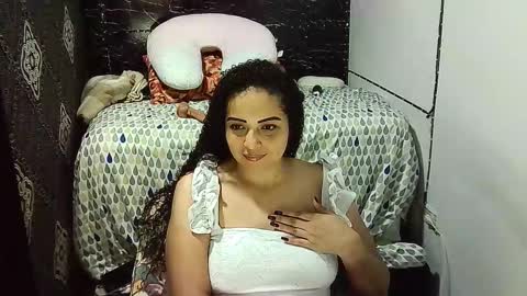 Snapshot of _milf_naughty chatting on 11.02.25 _milf_naughty online show from 11.02.25