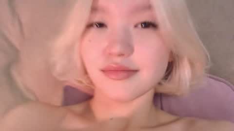 Snapshot of _milli_sun chatting on 10.16.25 Kim online show from 10.16.25