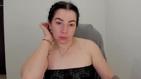 Snapshot of _miss_coco_ chatting on 10.19.25 _miss_coco_ online show from 10.19.25