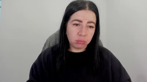 Snapshot of _miss_coco_ chatting on 11.04.25 _miss_coco_ online show from 11.04.25