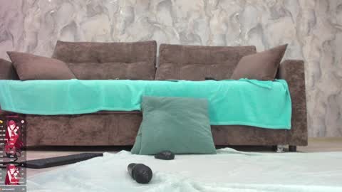 Snapshot of _miss_strawberry_ chatting on 12.18.24 Sofia birthday october 29 online show from 12.18.24