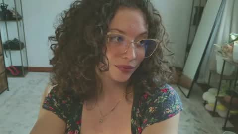 Snapshot of _missmariaa_ chatting on 08.04.26 Mara Independent model online show from 08.04.26
