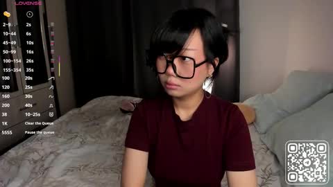 Snapshot of _molly_molly_molly_ chatting on 10.11.25 _molly_molly_molly_ online show from 10.11.25