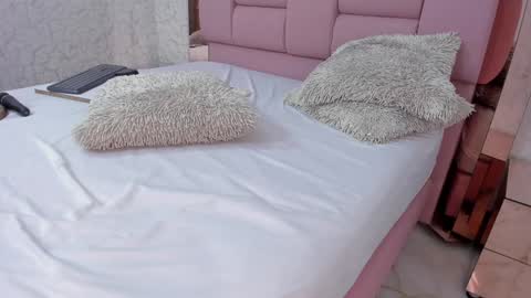 Snapshot of _molly_rosse_ chatting on 01.03.25 _molly_rosse_ online show from 01.03.25