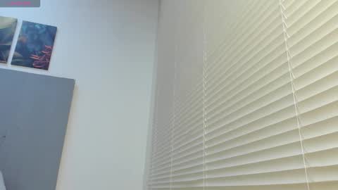 Snapshot of _molly_rosse_ chatting on 10.23.25 _molly_rosse_ online show from 10.23.25