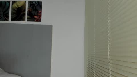 Snapshot of _molly_rosse_ chatting on 11.04.25 _molly_rosse_ online show from 11.04.25