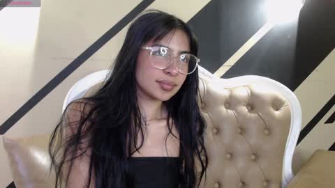 Molly online show from 01.25.25