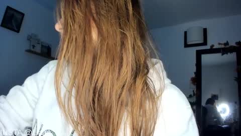     liaaa 4u online show from 12.25.24