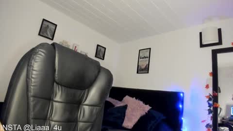     liaaa 4u online show from 02.12.25