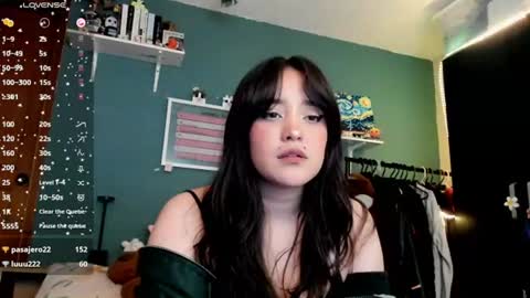 Snapshot of _moon_cake_ chatting on 06.11.26 Next stream 950 pm Colombia time xd online show from 06.11.26