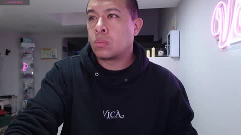 Panda  online show from 10.11.25