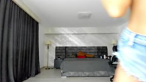 Maya online show from 02.07.25