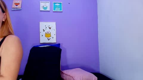 Snapshot of _mystic_luna chatting on 10.04.25 Luna online show from 10.04.25