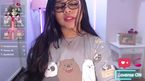 nahomi  online show from 12.11.24