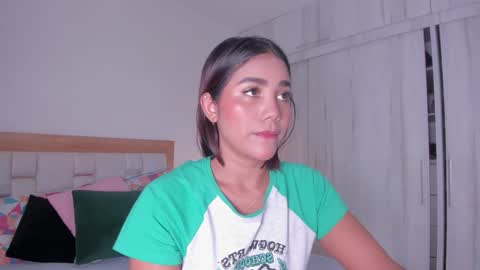 Snapshot of _natasha18_ chatting on 12.19.24 Natasha online show from 12.19.24
