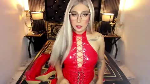 _natashacooper_ online show from 07.10.26