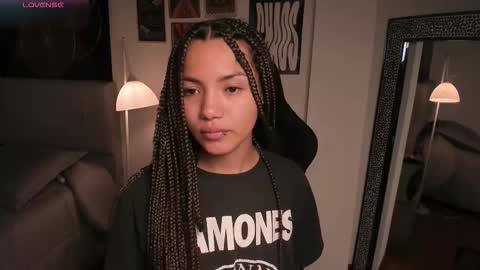 Snapshot of _natashawolf chatting on 09.30.25 Nati - Independ model online show from 09.30.25