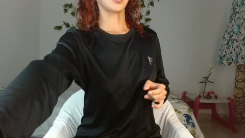 _nayade_ online show from 01.05.25