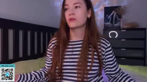 Mia with a big heart  online show from 10.14.25