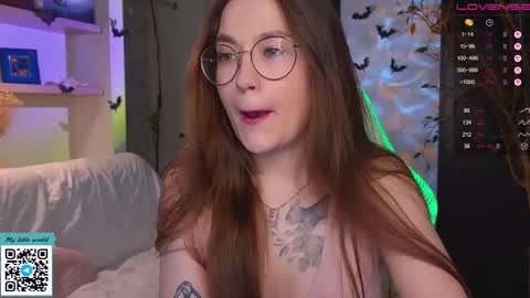 Mia with a big heart  online show from 10.29.25