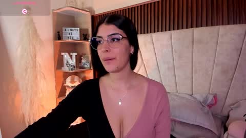 Niah  You can call me Ni or cutie haha online show from 10.21.25