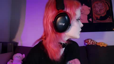 Snapshot of _nicole_meow_ chatting on 06.04.26 Nicole online show from 06.04.26
