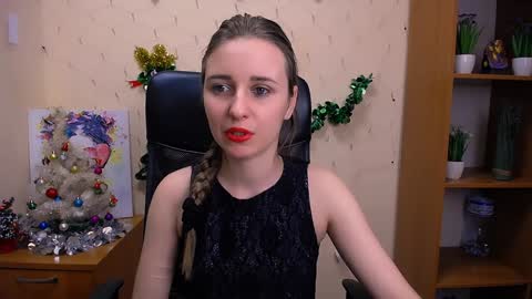 Snapshot of _nicole_new chatting on 12.29.24 Nica online show from 12.29.24