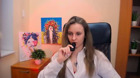 Snapshot of _nicole_new chatting on 02.17.25 Nica online show from 02.17.25