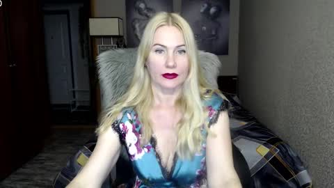 Snapshot of _night_fantasy_ chatting on 12.05.24 Donella online show from 12.05.24