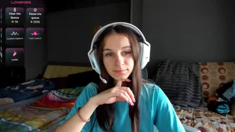 Snapshot of _nika_kik chatting on 01.19.26 Nika online show from 01.19.26