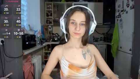 Snapshot of _nika_kik chatting on 02.24.26 Nika online show from 02.24.26