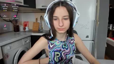 Snapshot of _nika_kik chatting on 03.04.26 Nika online show from 03.04.26