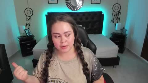 Olivia jones online show from 09.25.25