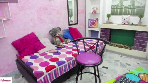 Snapshot of _pamela_ebony chatting on 12.19.24 pamela online show from 12.19.24