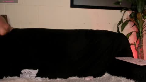 Snapshot of _paradissela chatting on 02.17.26 GAIA online show from 02.17.26