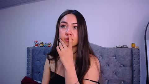 Paris online show from 11.20.25