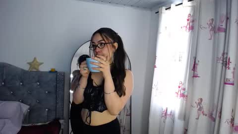 Paris online show from 11.27.25