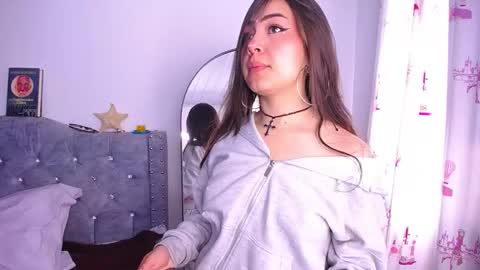 Paris online show from 11.28.25