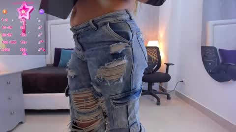  peach1  online show from 09.10.25