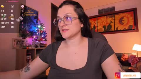violeta ig  online show from 12.28.24