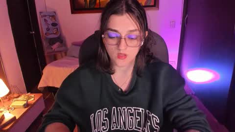 violeta ig  online show from 10.13.25